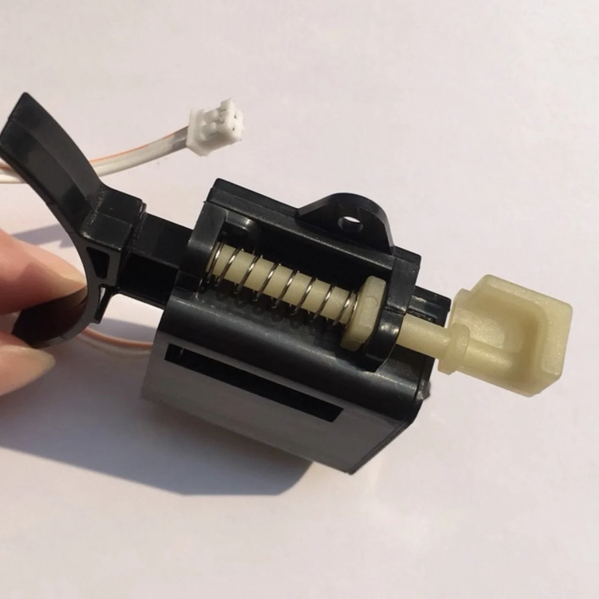 Accessori per Serrature Intell - Electronics & Tech Gadgets recensione e prezzo