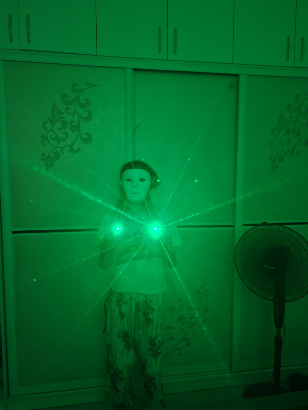 Guanti laser verdi Laser Flash - Led Gloves Music recensione e prezzo